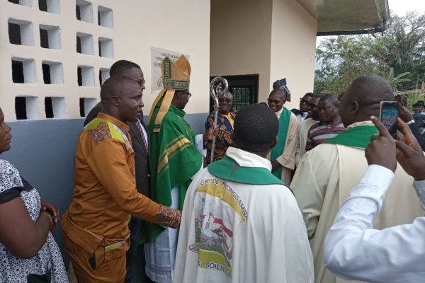 L’évêque de Bafang, Mgr Abraham Komé, inaugure le deuxième collège agricole du Cameroun!