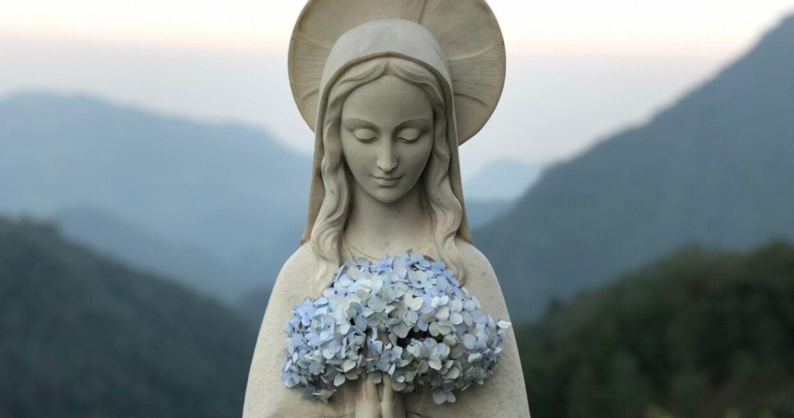 7 citations de saints sur Marie!