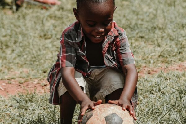Avec Saint Joseph, protégeons l’innocence des enfants!