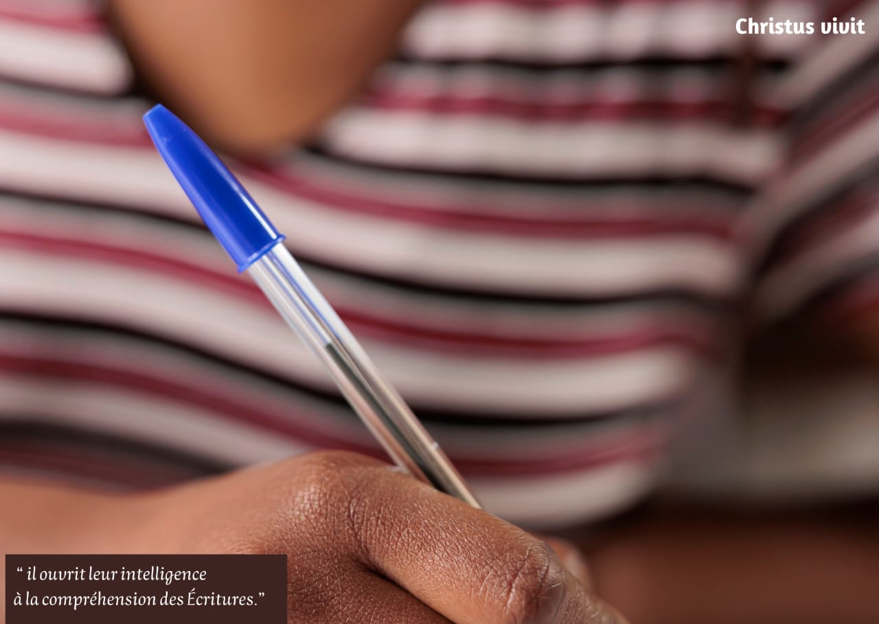 Dieu donne la vraie intelligence!